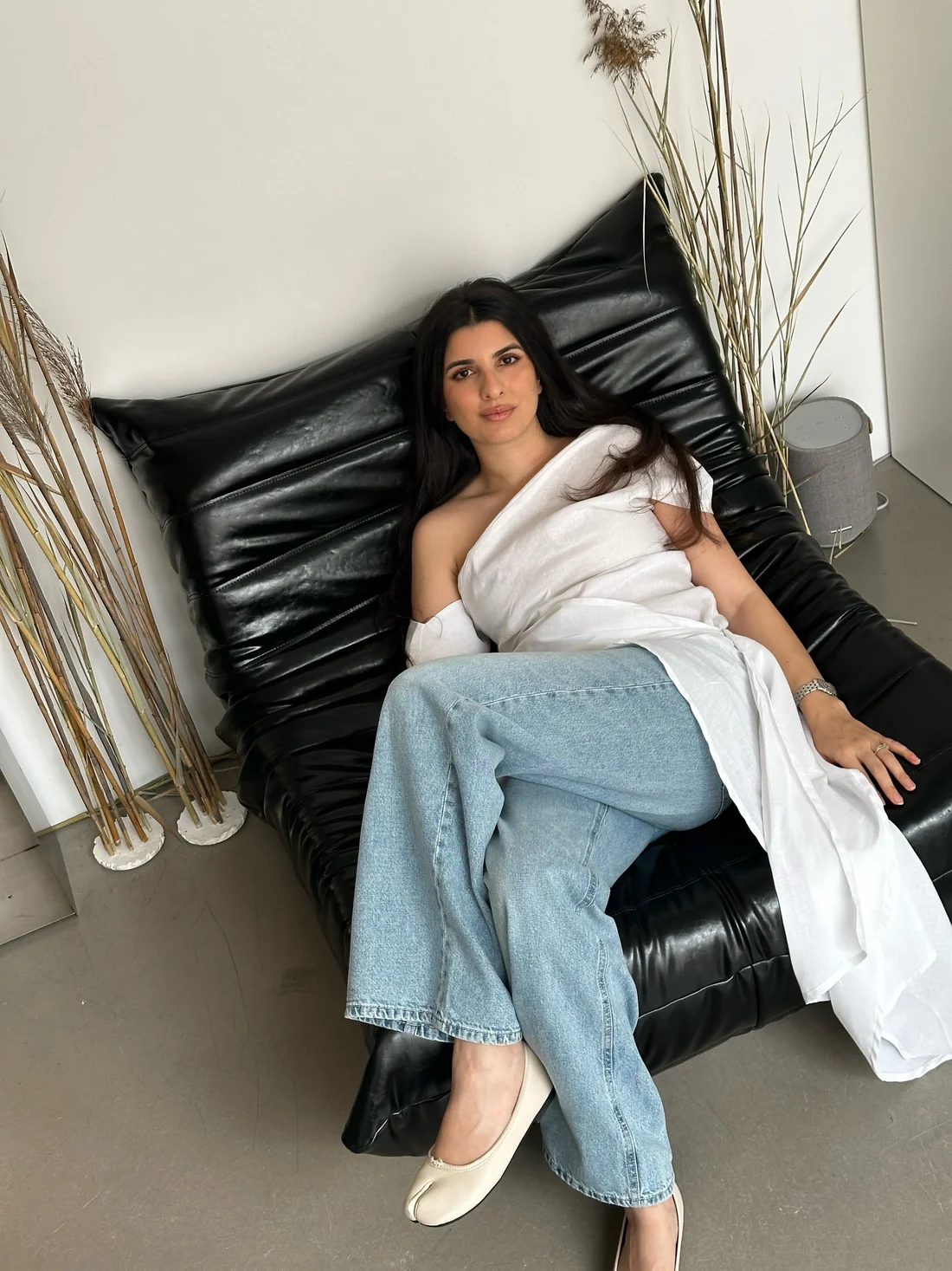 the safa kaftan on saboor aly